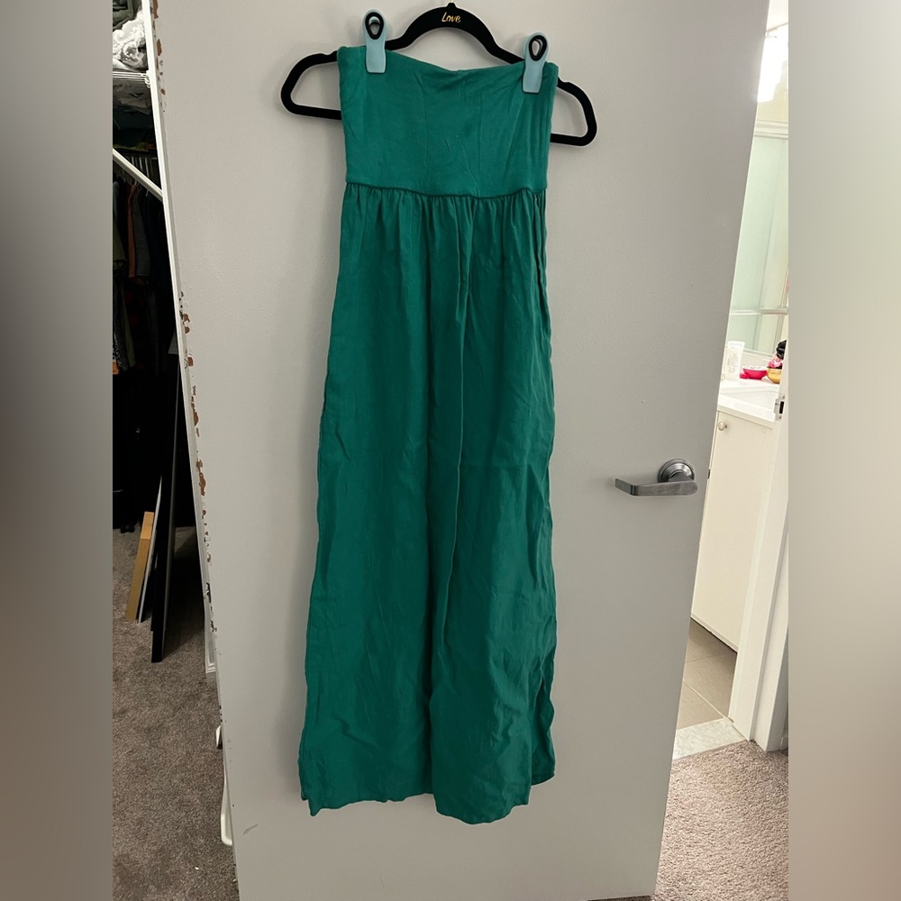 Green maxi linen dress - one stain